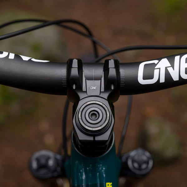 V2 Carbon Handlebar Bundle